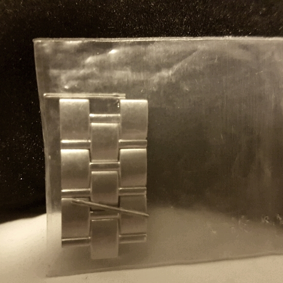 Bulova A1 watch lined with diamond chips - Picture 4 of 4